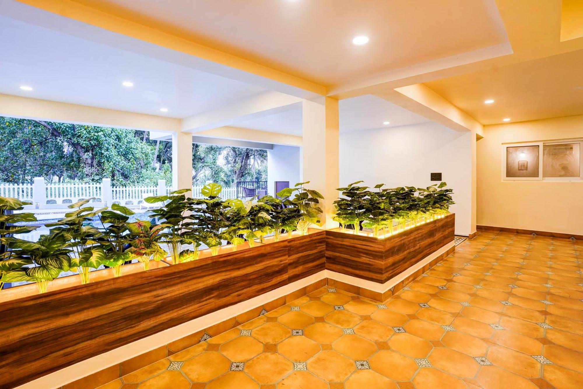 Collection O Dona Karen GOA Exterior foto
